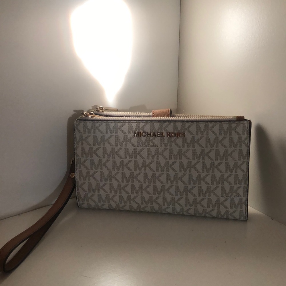 Michael Kors wallet